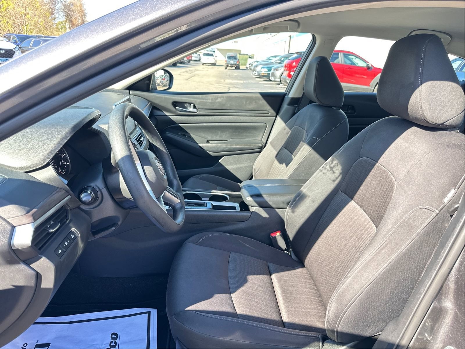 2024 Nissan Altima SV - Photo 9