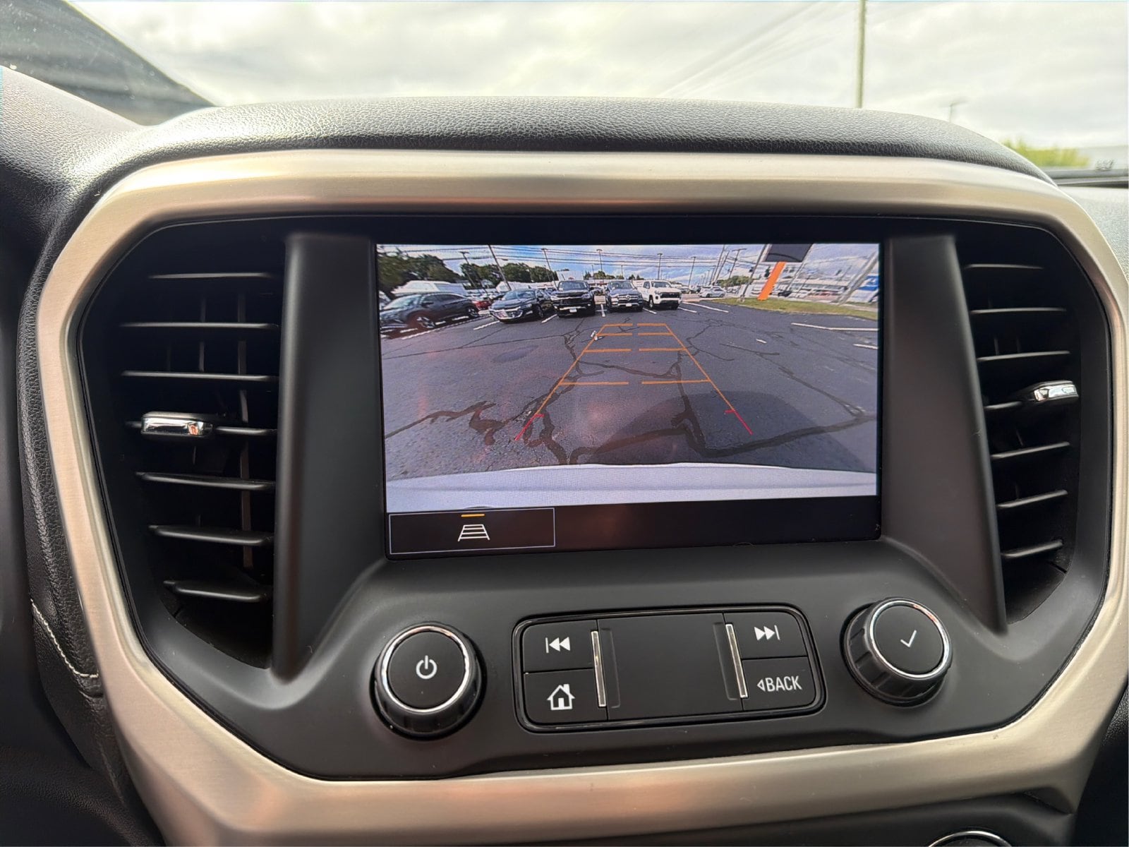 2022 GMC Acadia Denali - Photo 15