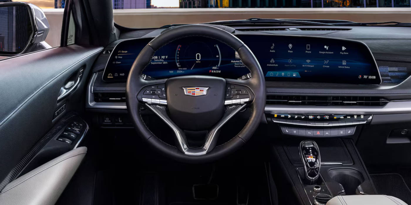 2025 Cadillac XT4 interior