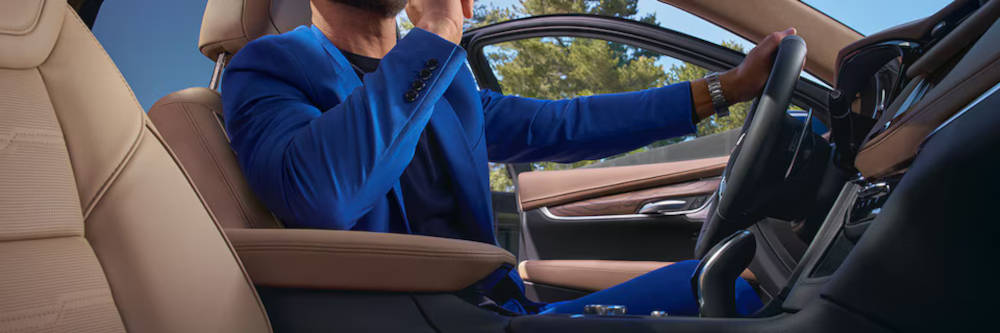 2024 Cadillac XT5 interior