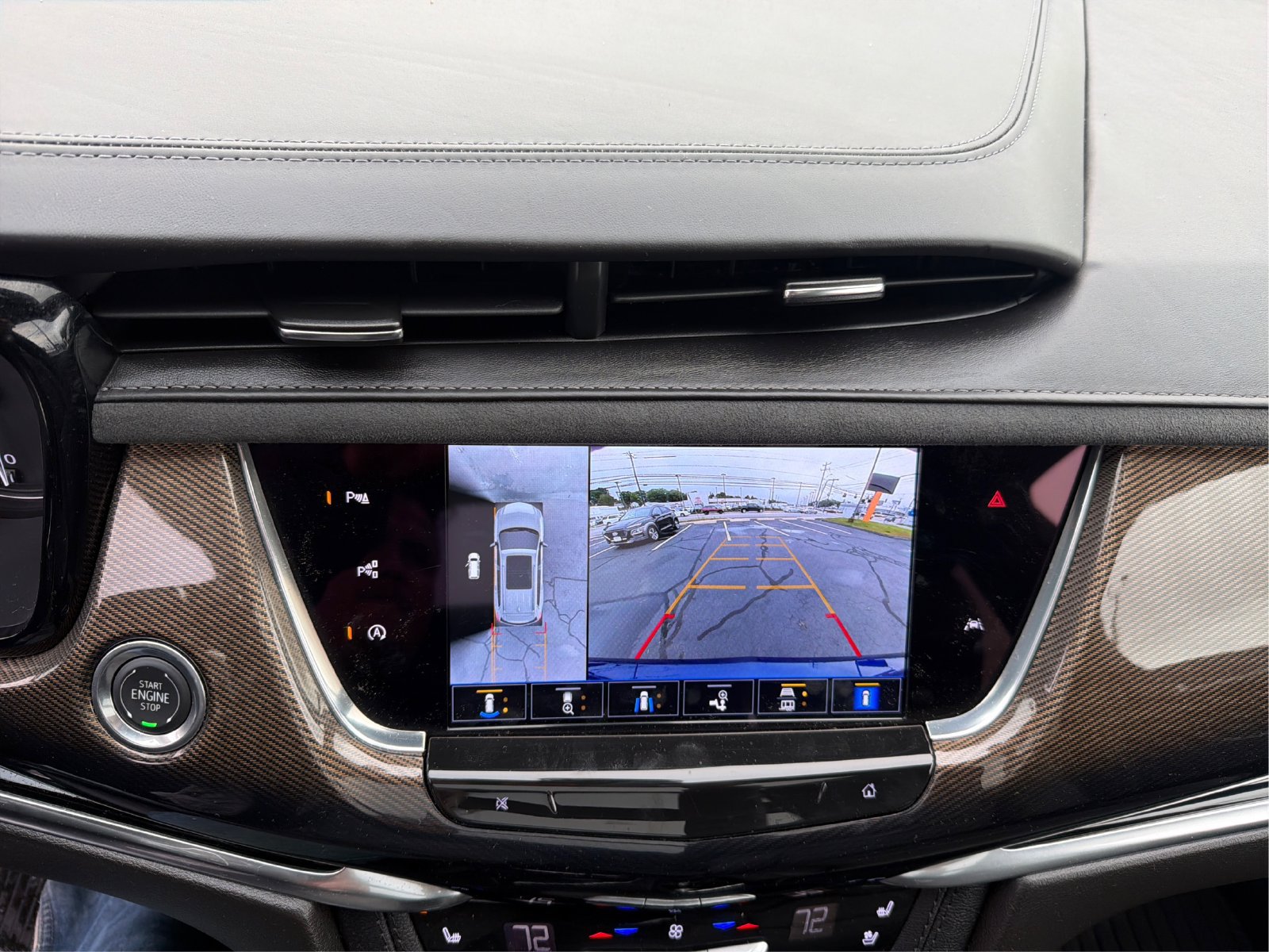 2025 Cadillac XT6 Sport - Photo 16