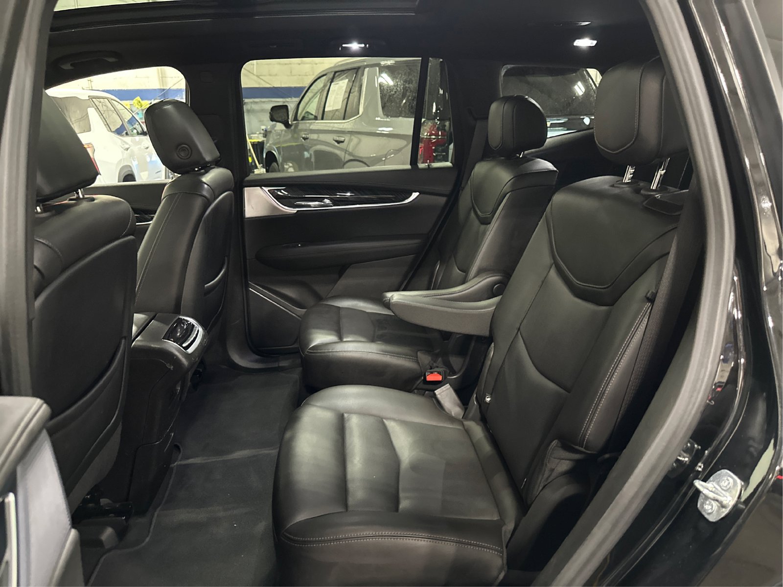2023 Cadillac XT6 Premium Luxury - Photo 10