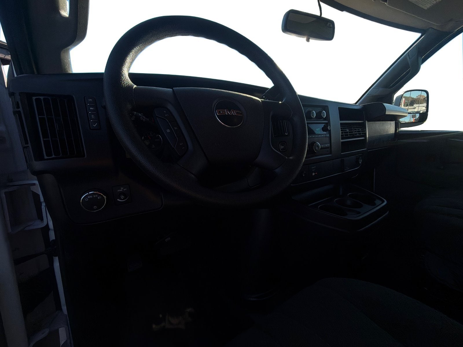 2025 GMC Savana Cargo Work Van - Photo 12