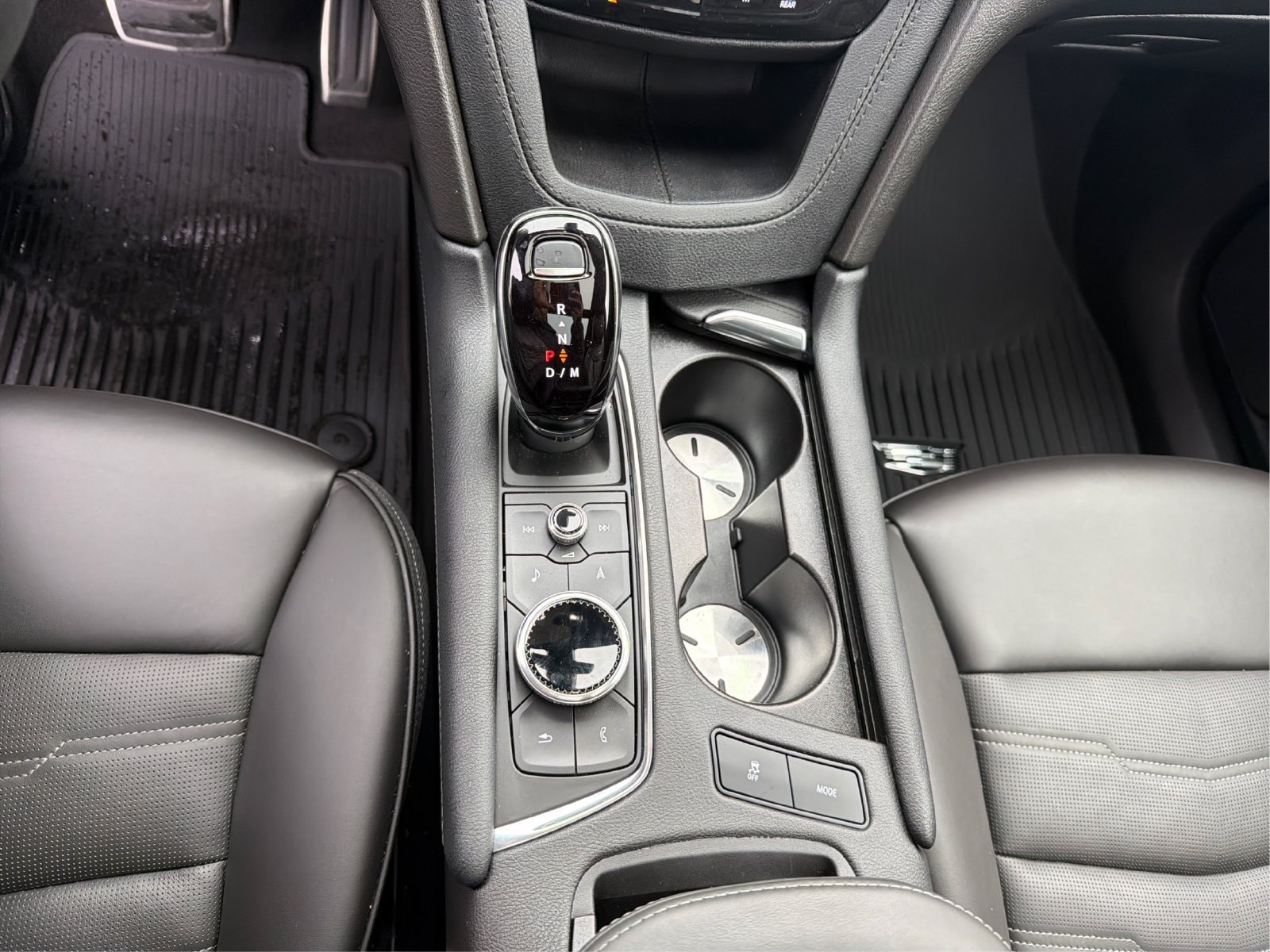 2025 Cadillac XT6 Sport - Photo 17