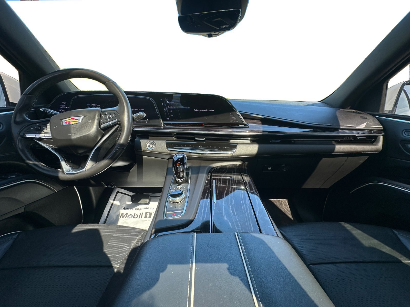 2023 Cadillac Escalade Sport - Photo 14