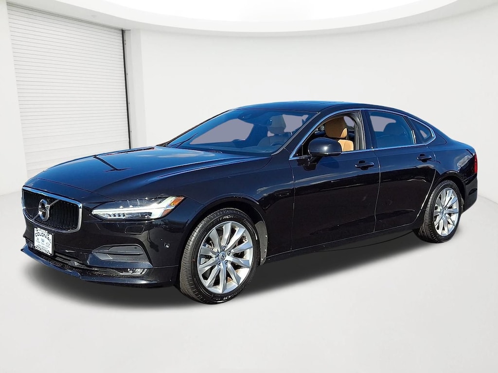 Used 2017 Volvo S90 Momentum