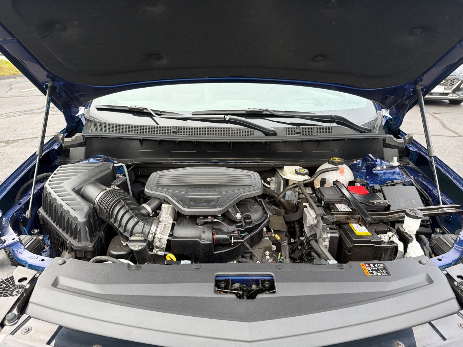 2025 Cadillac XT6 Sport - Photo 11