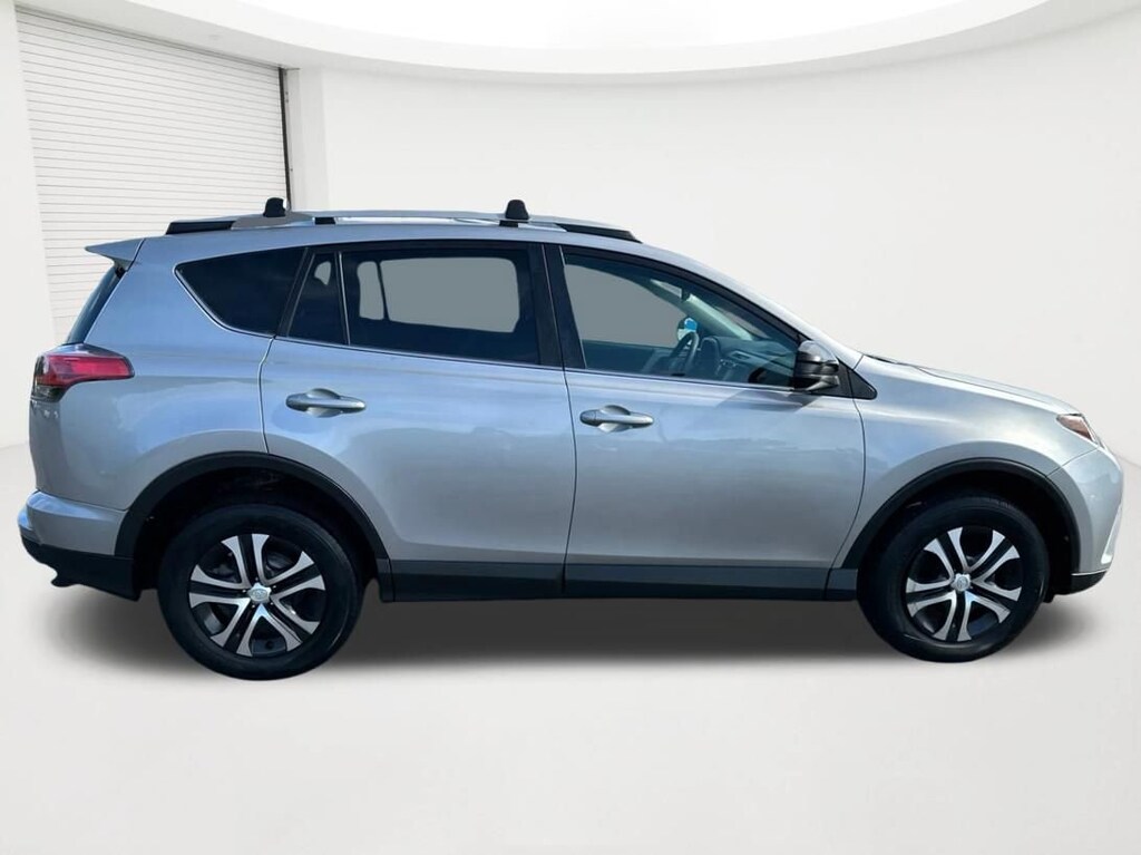 Used 2018 Toyota RAV4 LE