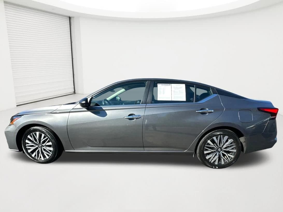 2024 Nissan Altima SV - Photo 8