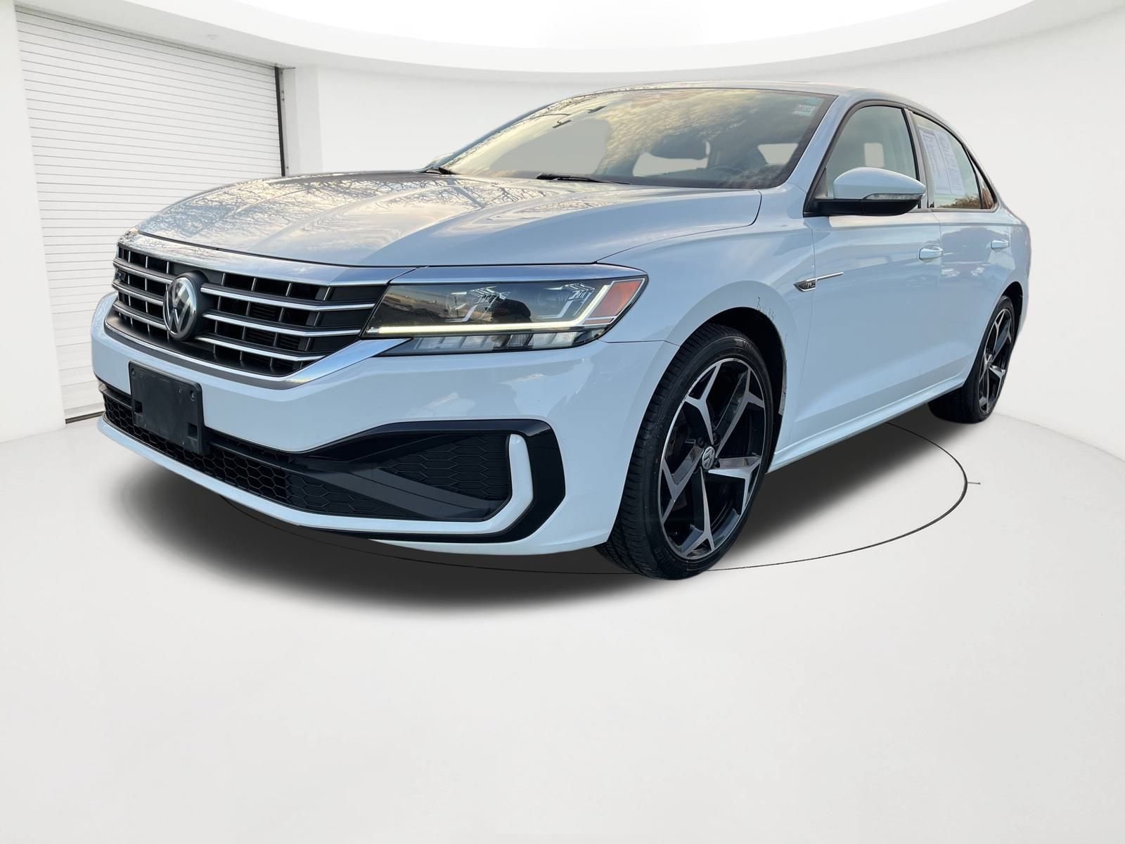 2020 Volkswagen Passat R-Line
