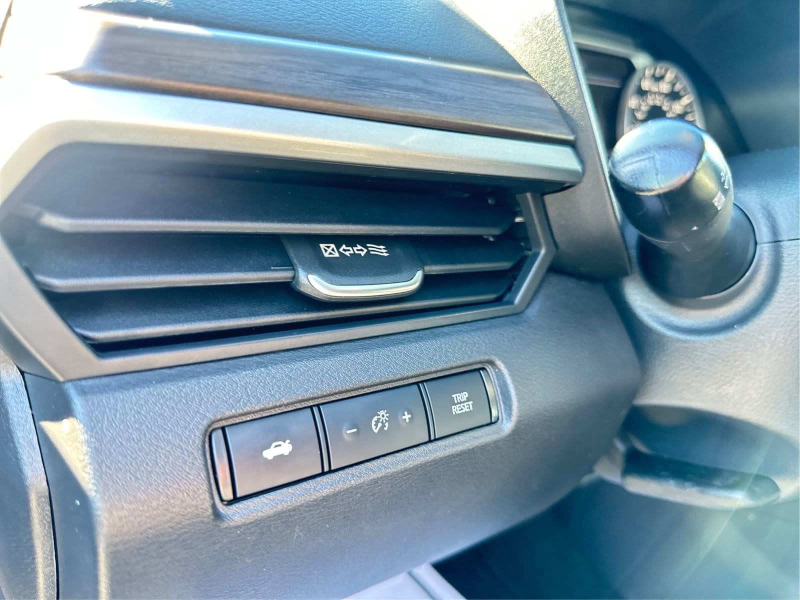 2024 Nissan Altima SV - Photo 19