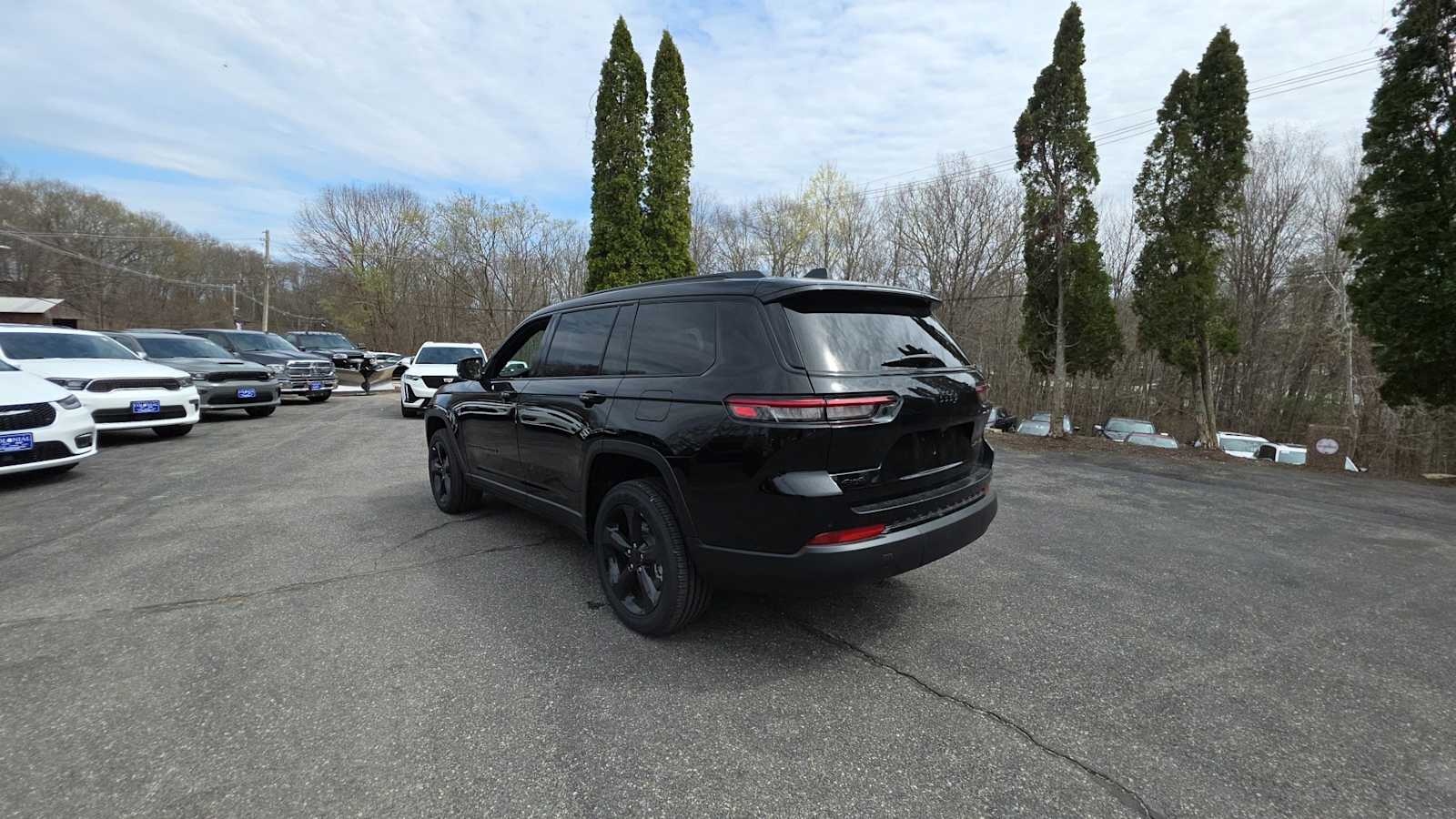 2025 Jeep Grand Cherokee Altitude X photo 3