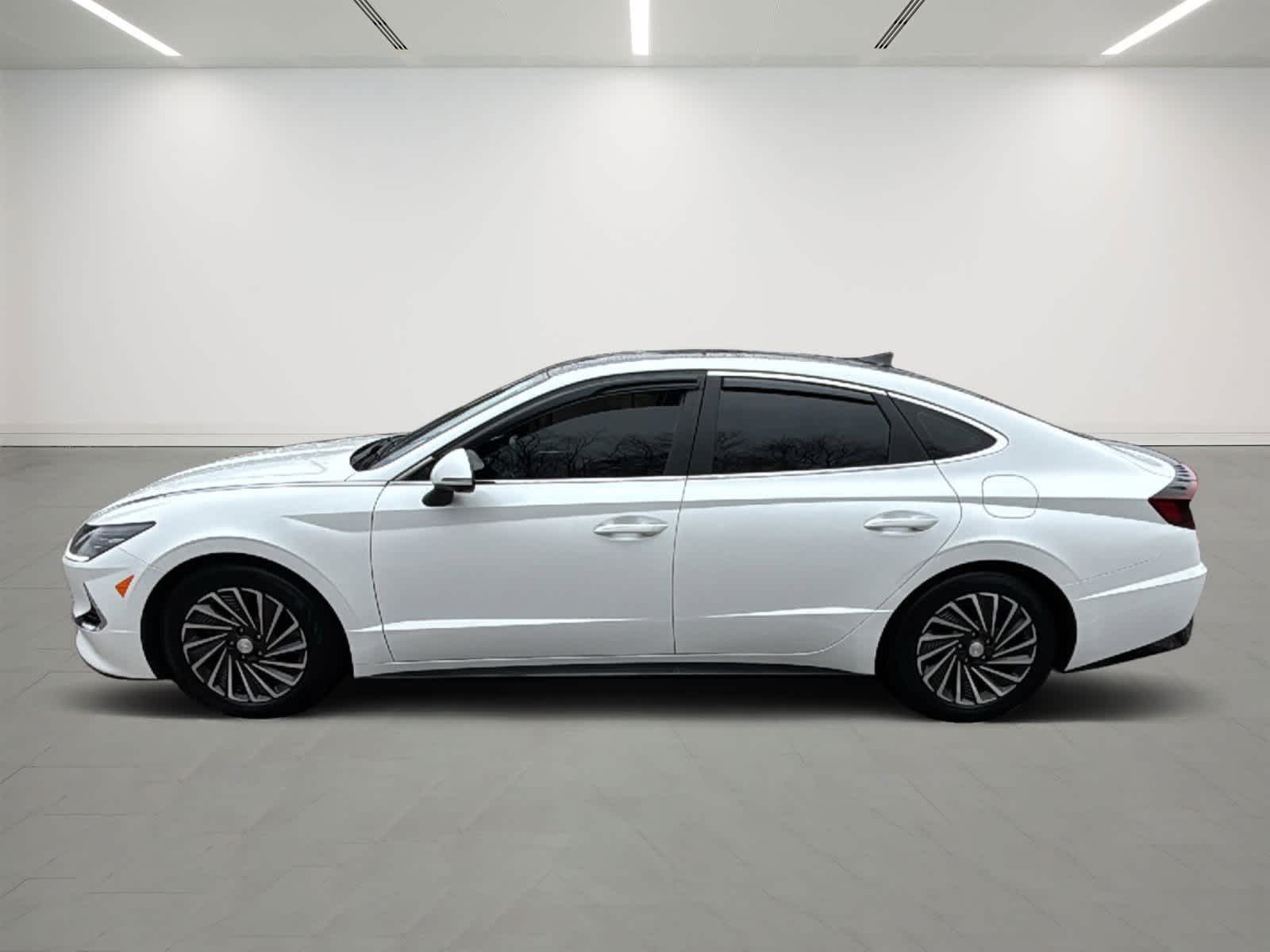 2021 Hyundai Sonata Hybrid Limited photo 2