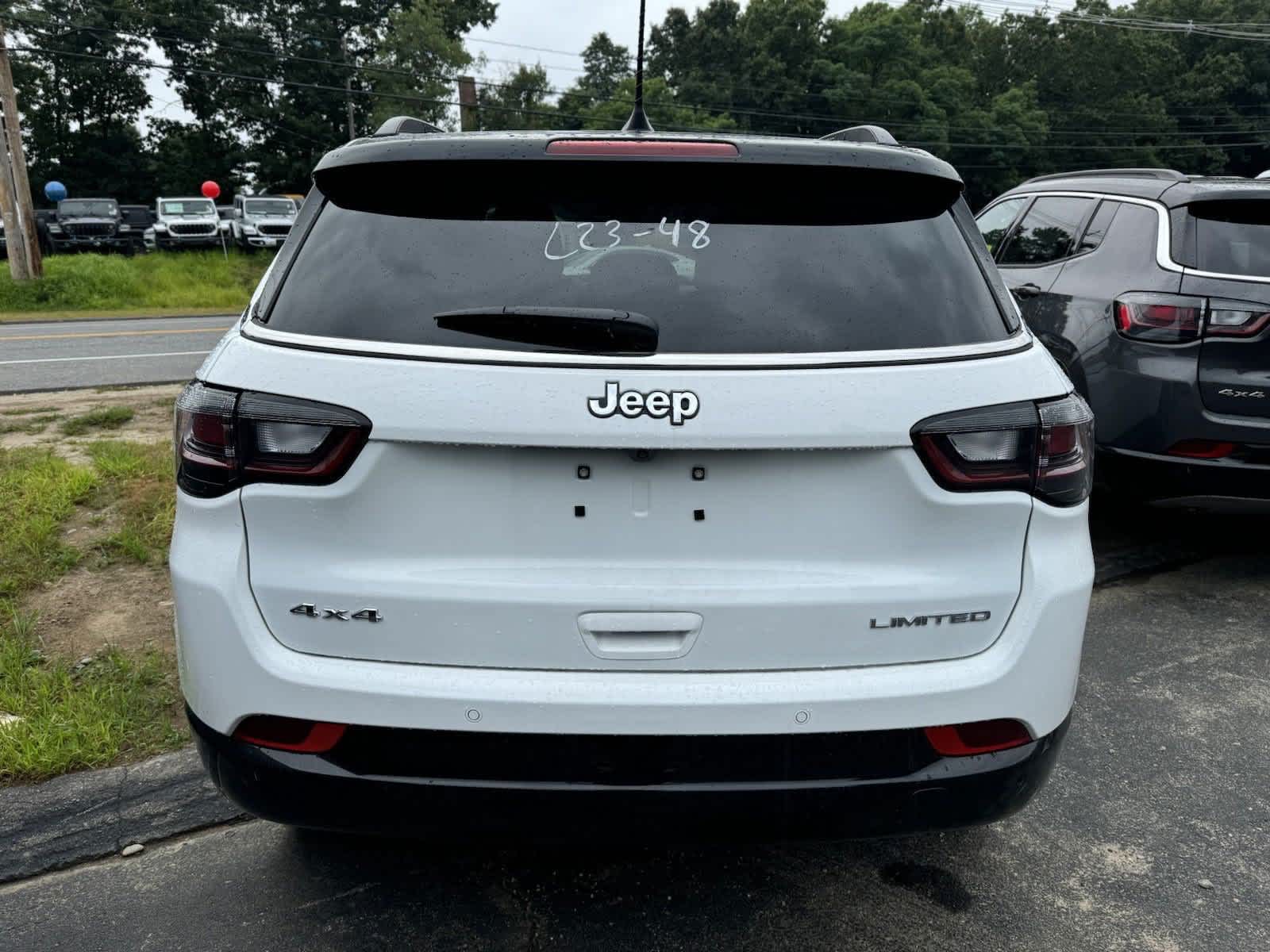 2024 Jeep Compass Limited photo 3