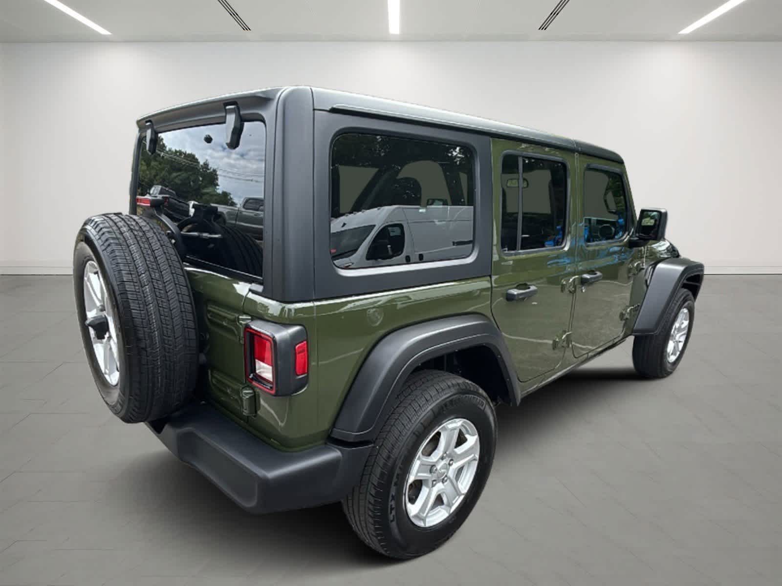 2022 Jeep Wrangler Unlimited Sport S photo 4