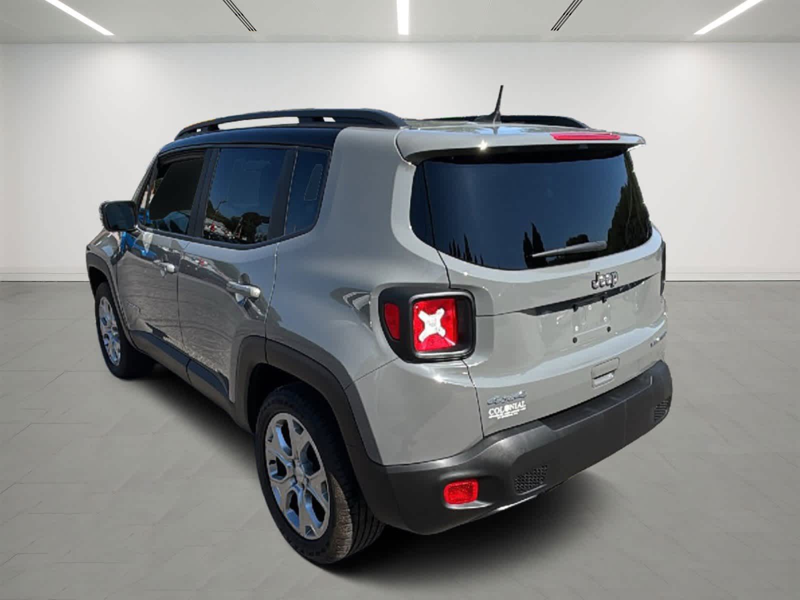 2022 Jeep Renegade Limited photo 3