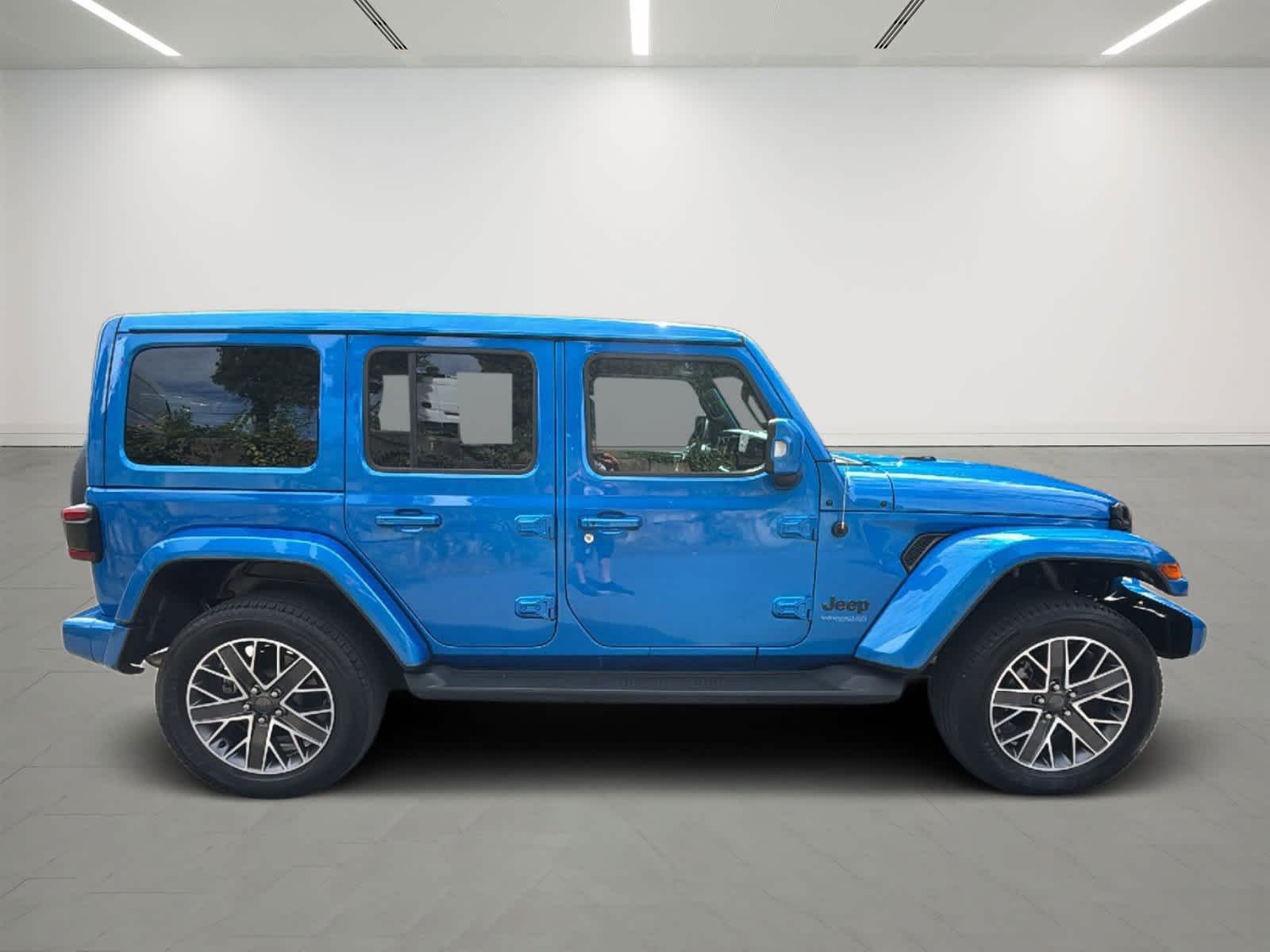 2022 Jeep Wrangler 4xe Unlimited Sahara High Altitude photo 3