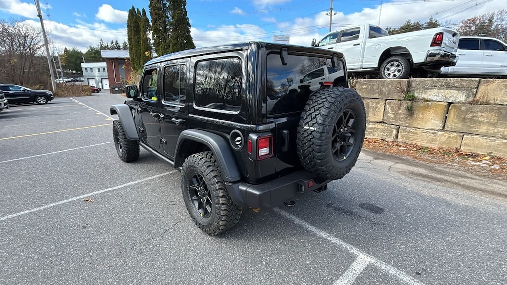 New 2026 Jeep Wrangler 4-DOOR WILLYS Sport Utility