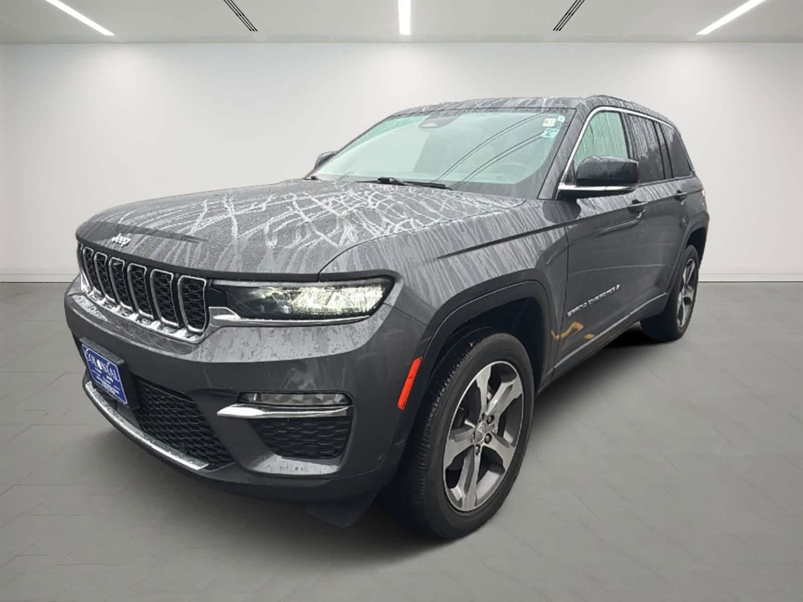 2023 Jeep Grand Cherokee Limited's photo