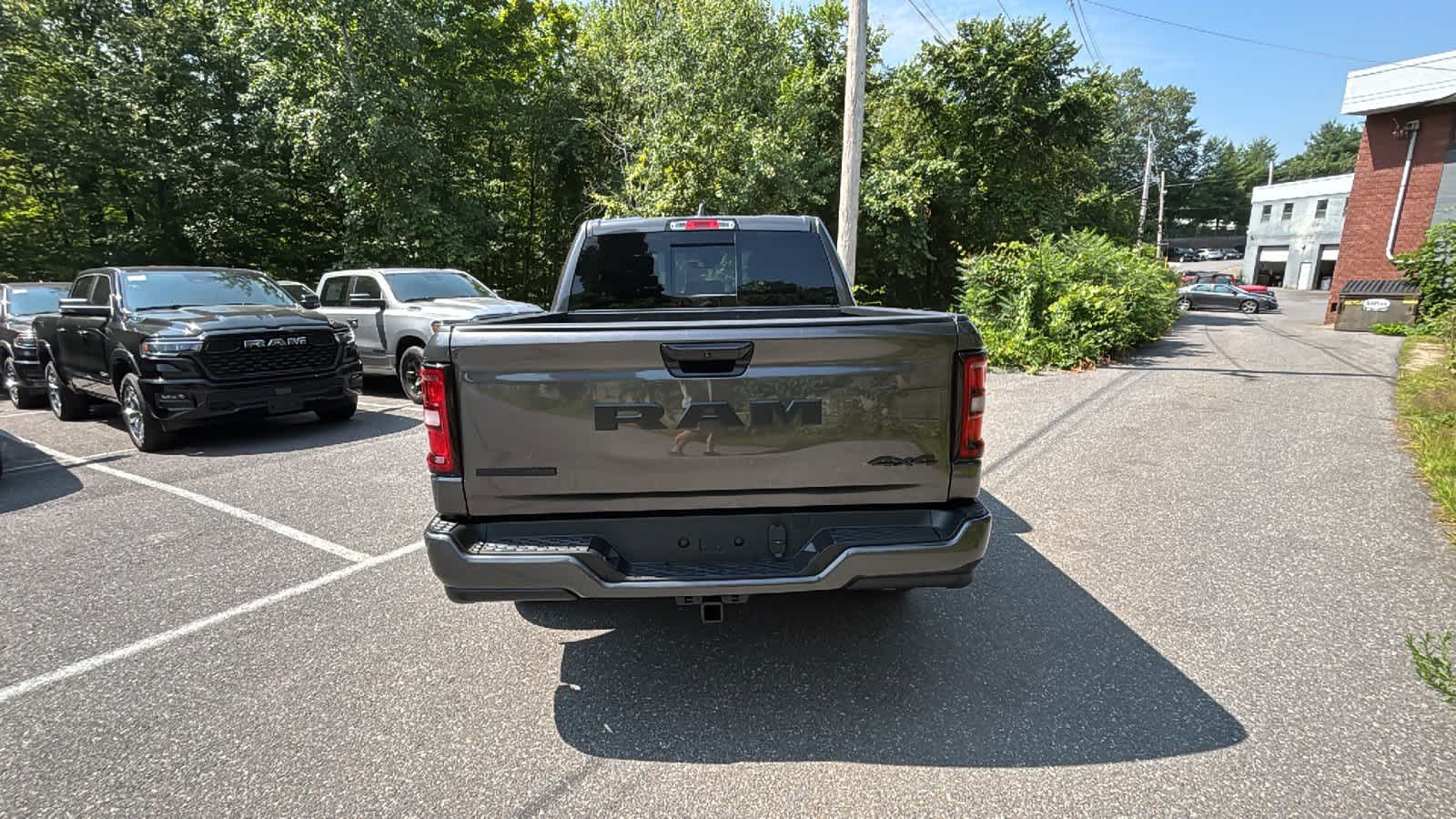 2025 Ram 1500 Big Horn photo 3