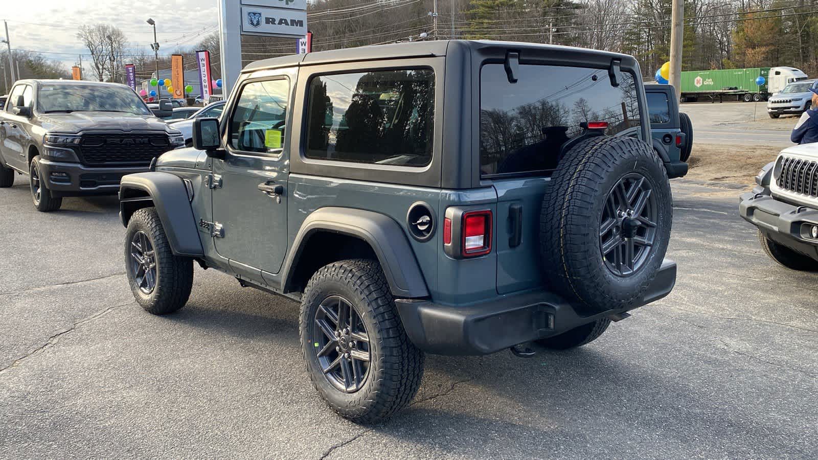 2025 Jeep Wrangler Sport photo 3