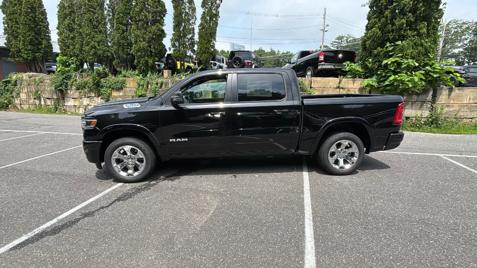 2025 Ram 1500 Big Horn photo 2