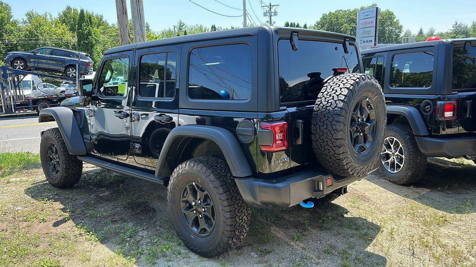 2023 Jeep Wrangler 4xe Rubicon Anniversary Edition photo 2