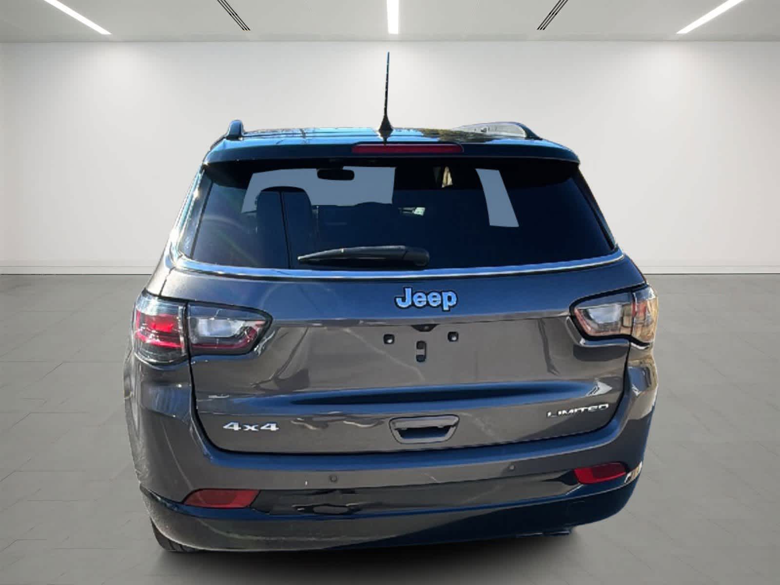 2022 Jeep Compass Limited photo 3