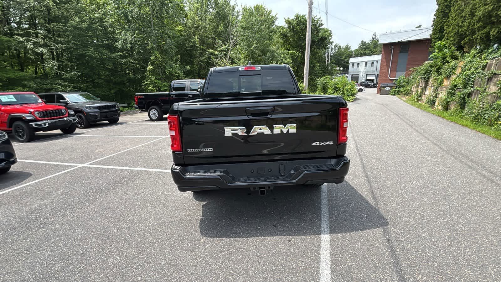 2025 Ram 1500 Big Horn photo 4