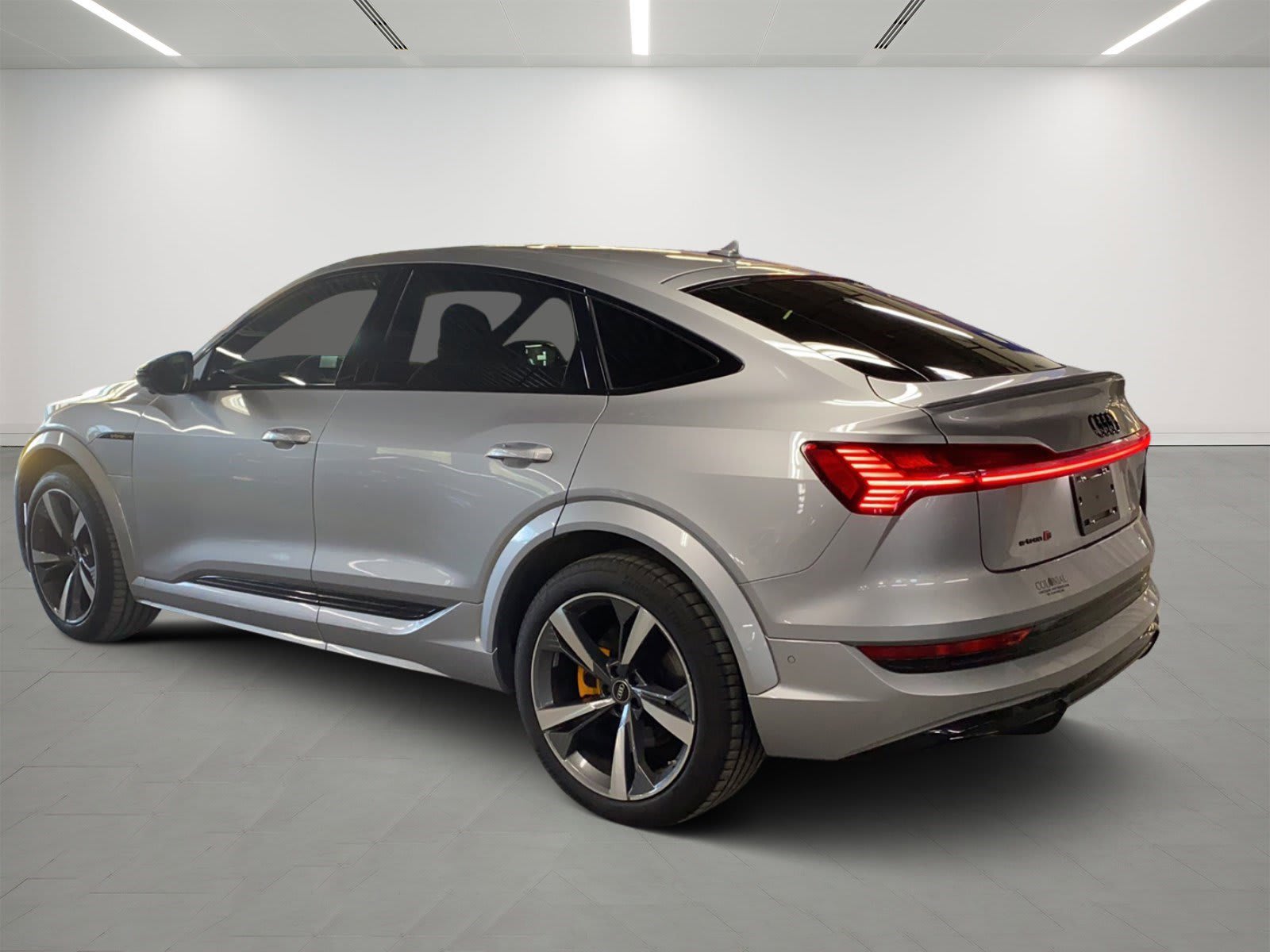 Used 2022 Audi e-tron S Sportback Premium Plus with VIN WA11CBGE5NB033851 for sale in Hudson, MA