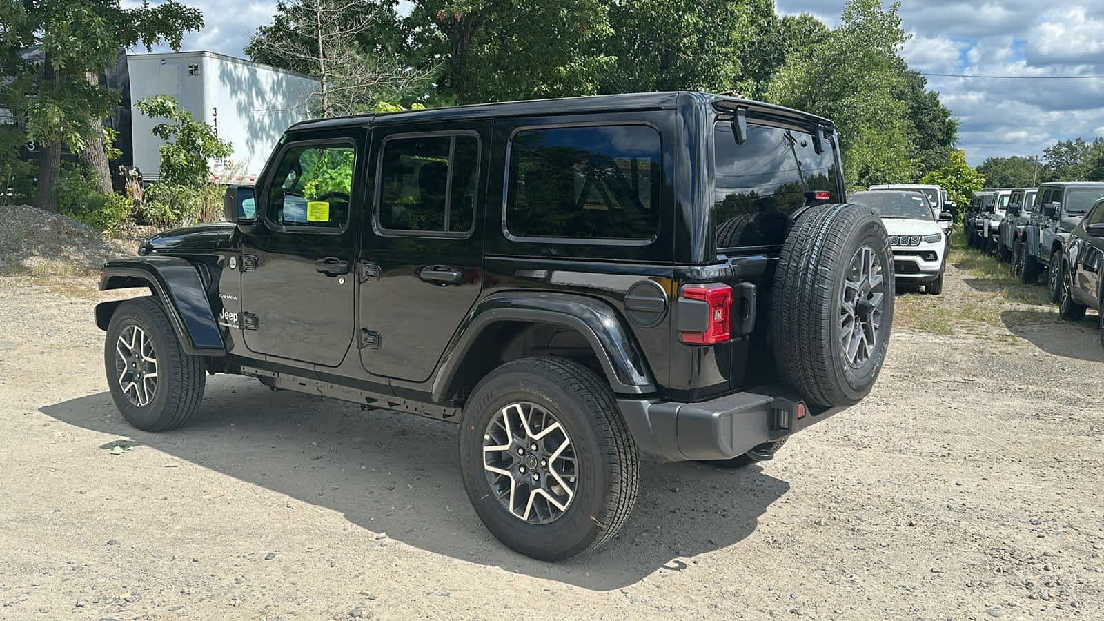 2024 Jeep Wrangler Sahara photo 2