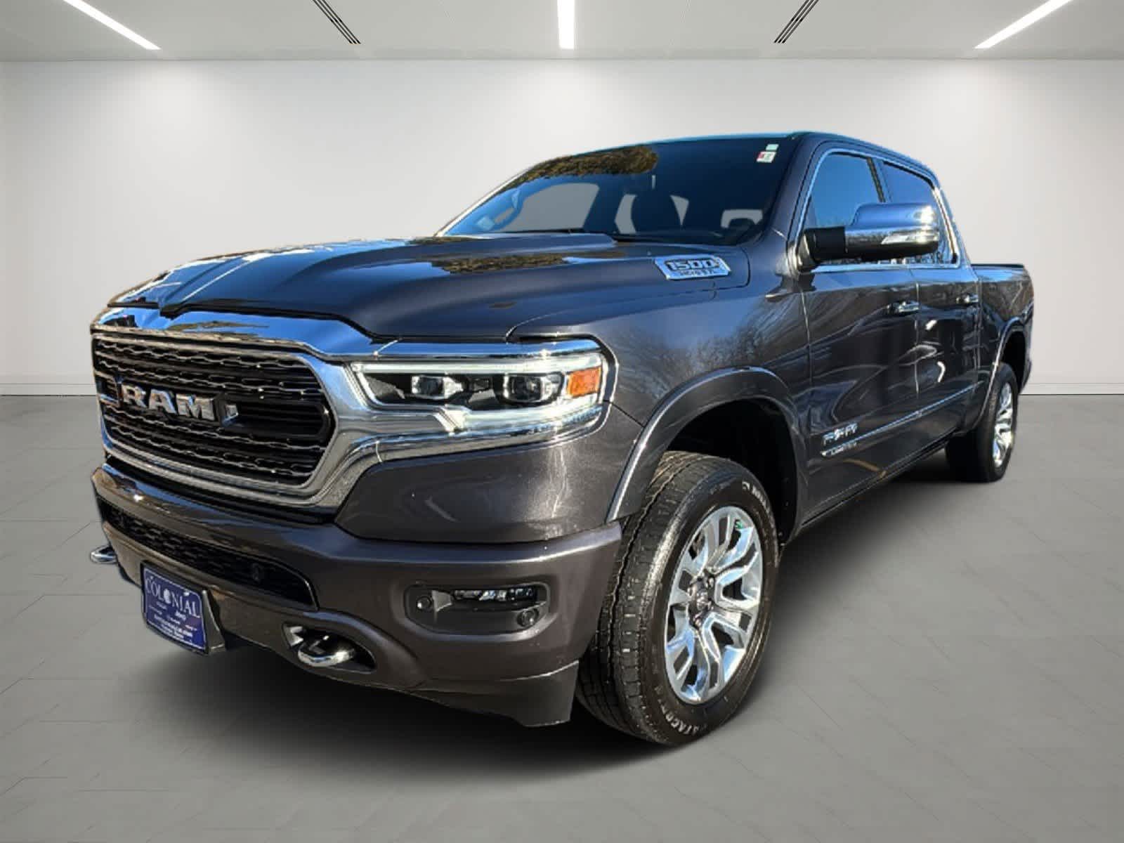 2022 Ram 1500 4x4 Crew Cab 57 Box 