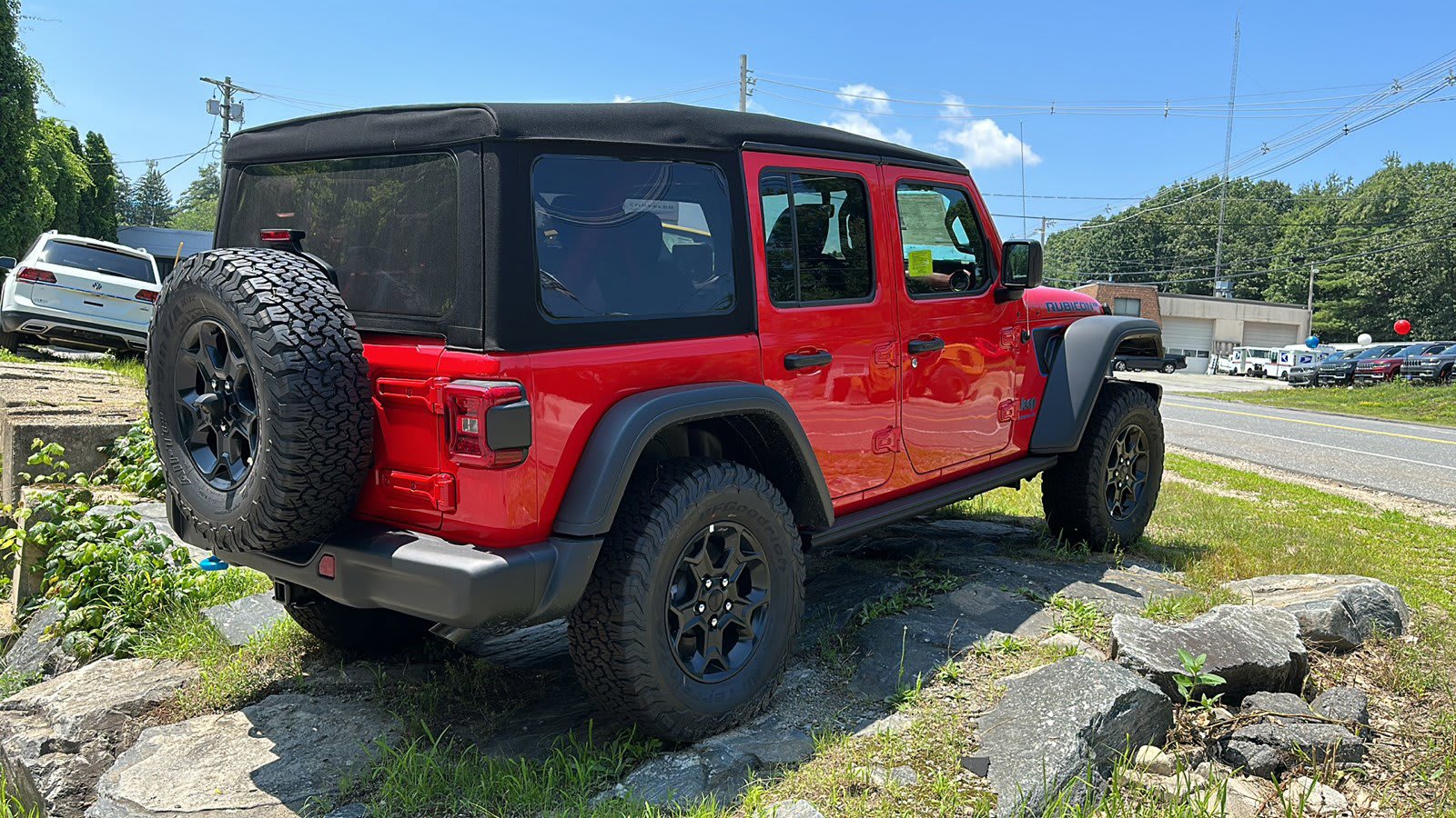 2023 Jeep Wrangler 4xe Rubicon Anniversary Edition Sport photo 4