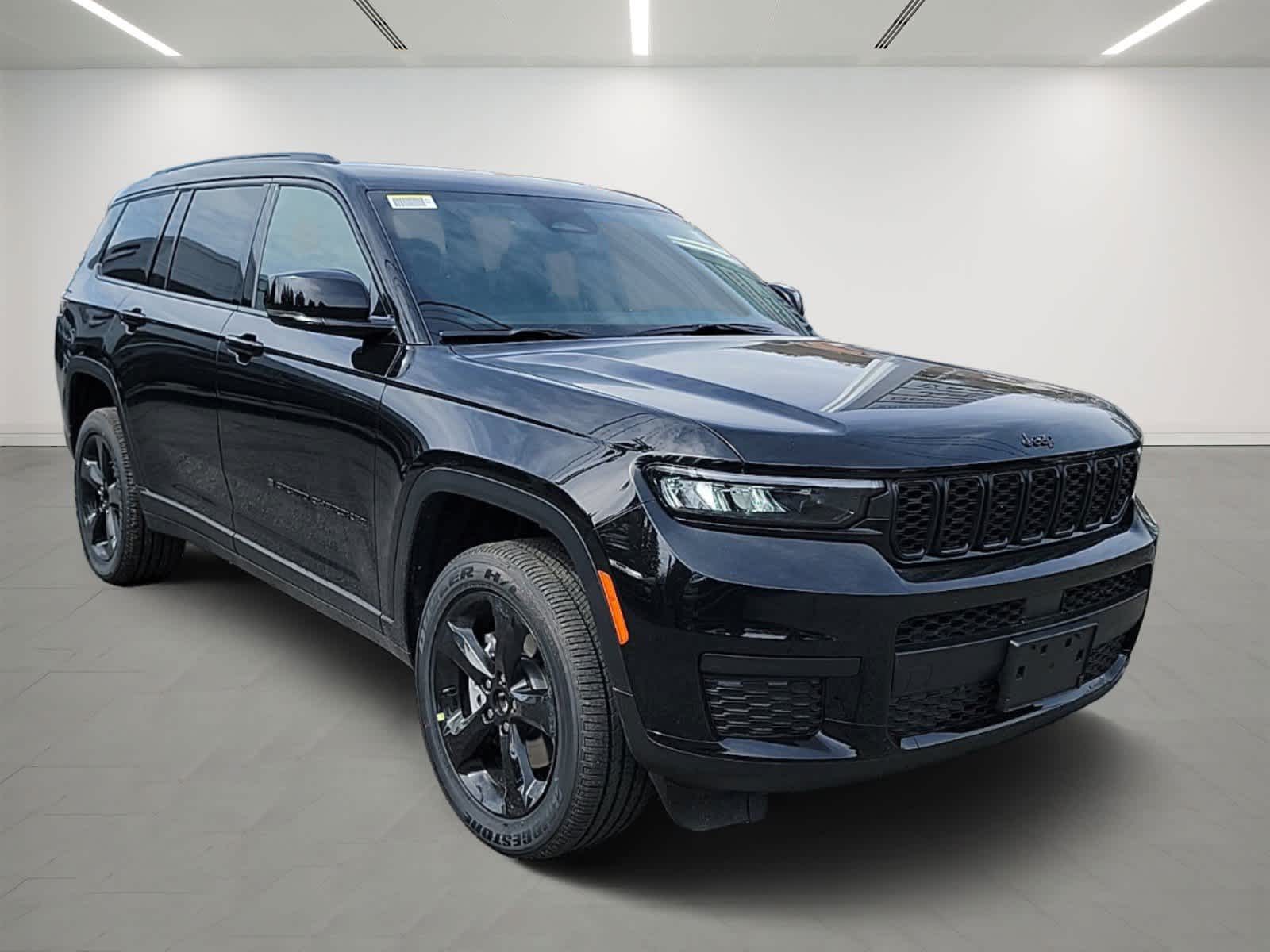 2025 Jeep Grand Cherokee Altitude X photo 2