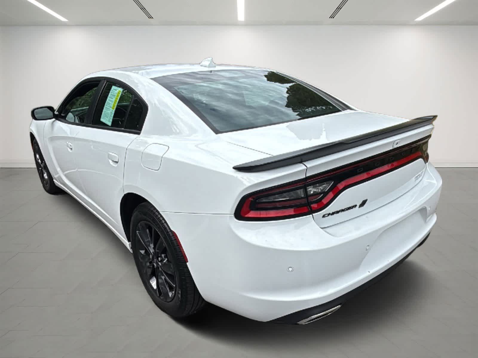 2022 Dodge Charger SXT AWD photo 3