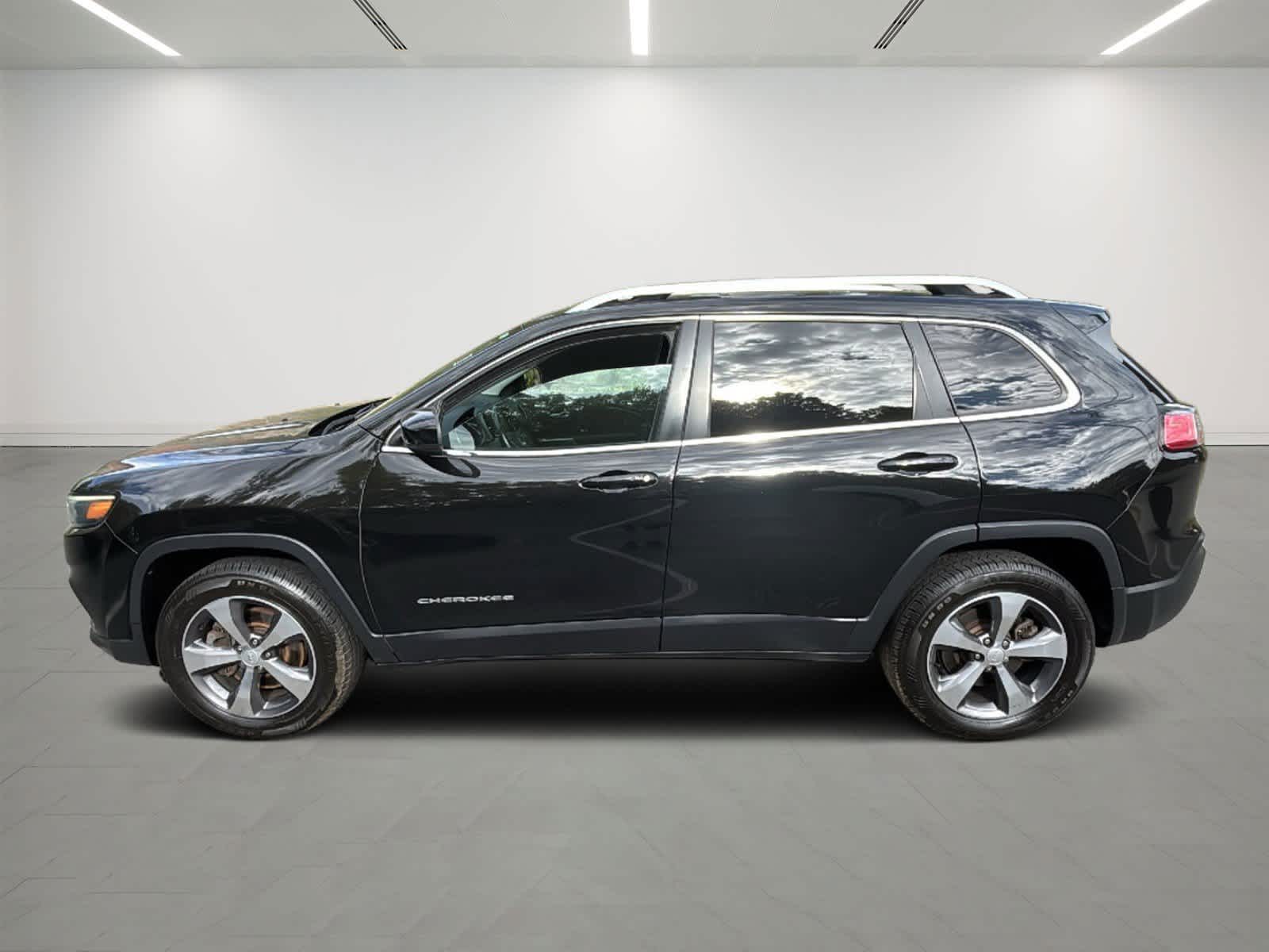 2019 Jeep Cherokee Limited photo 2