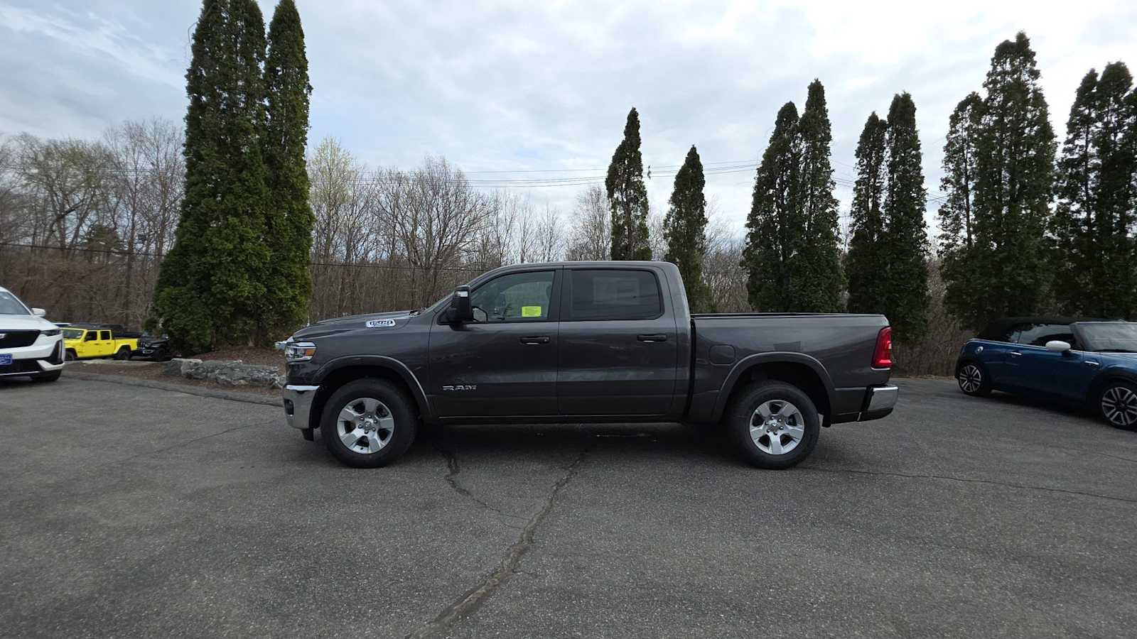 2025 Ram 1500 Big Horn photo 2