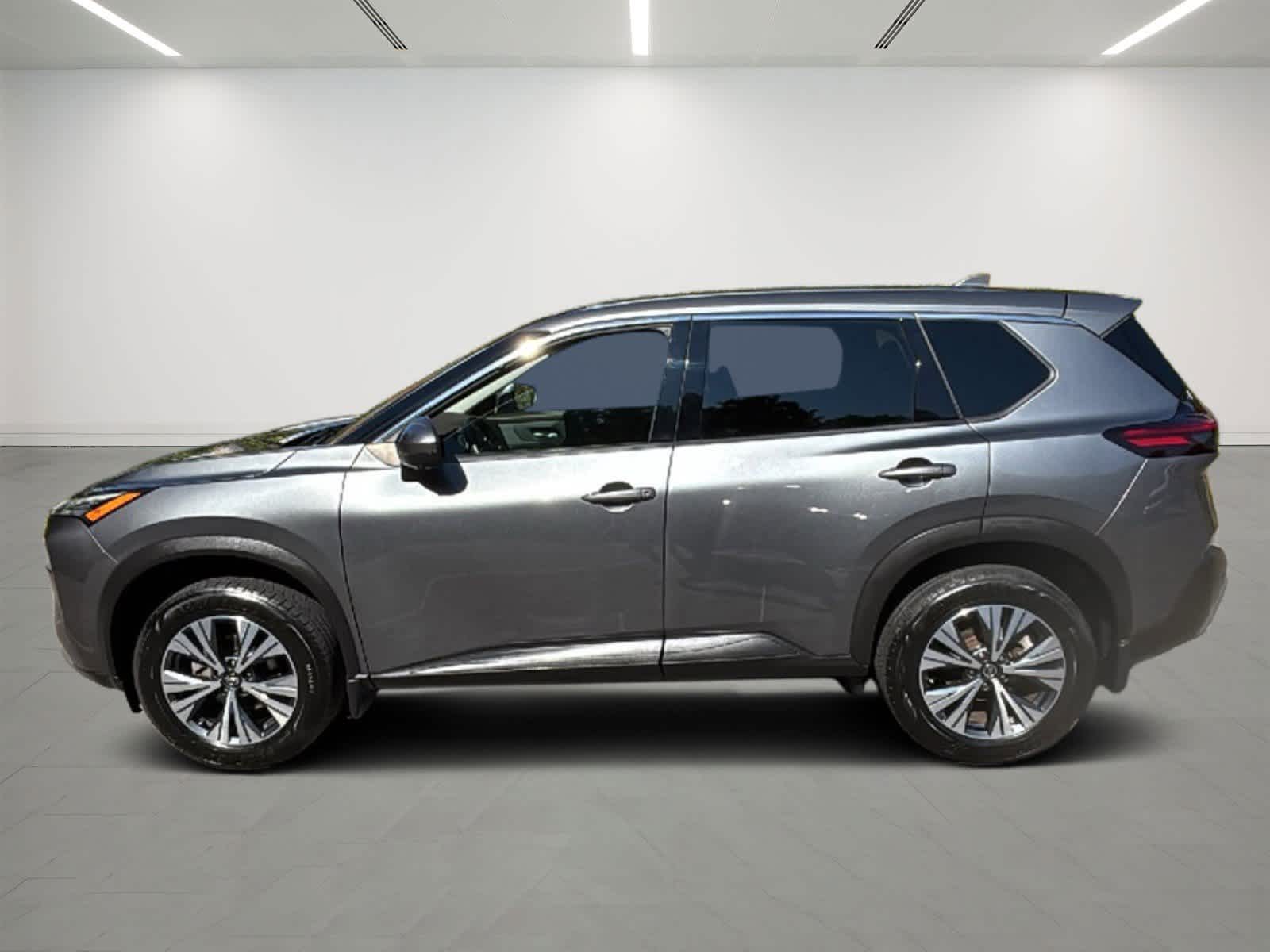 2021 Nissan Rogue SV AWD photo 2