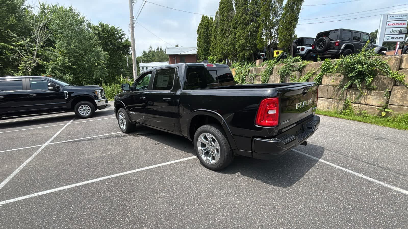 2025 Ram 1500 Big Horn photo 3