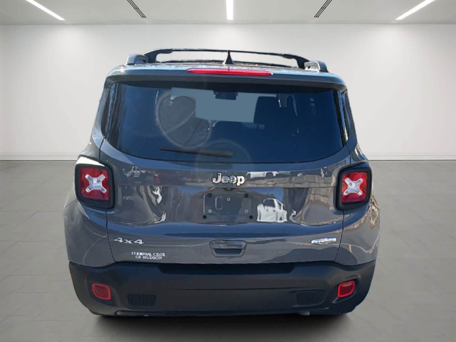 2022 Jeep Renegade Latitude photo 4