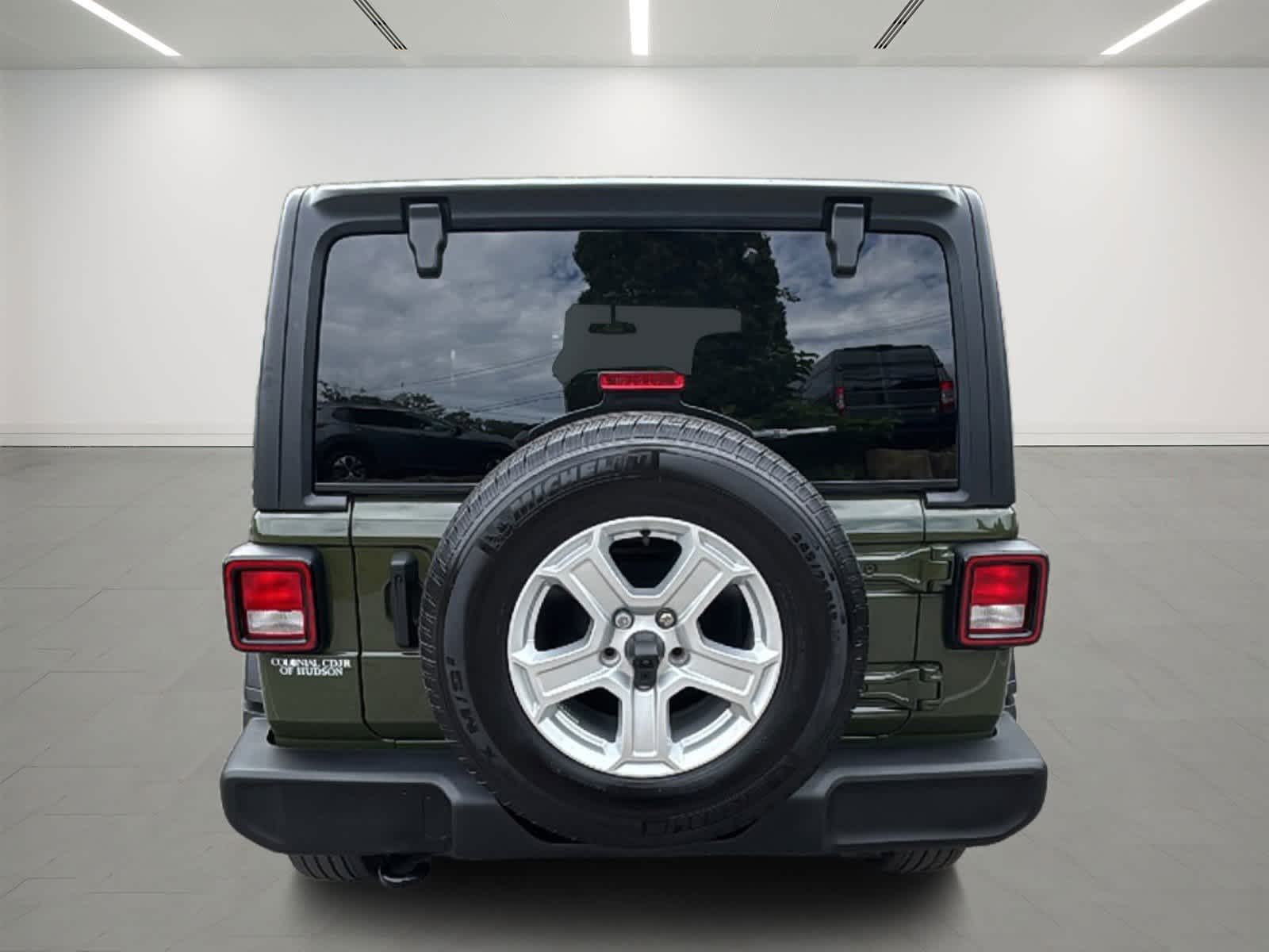 2022 Jeep Wrangler Unlimited Sport S photo 3