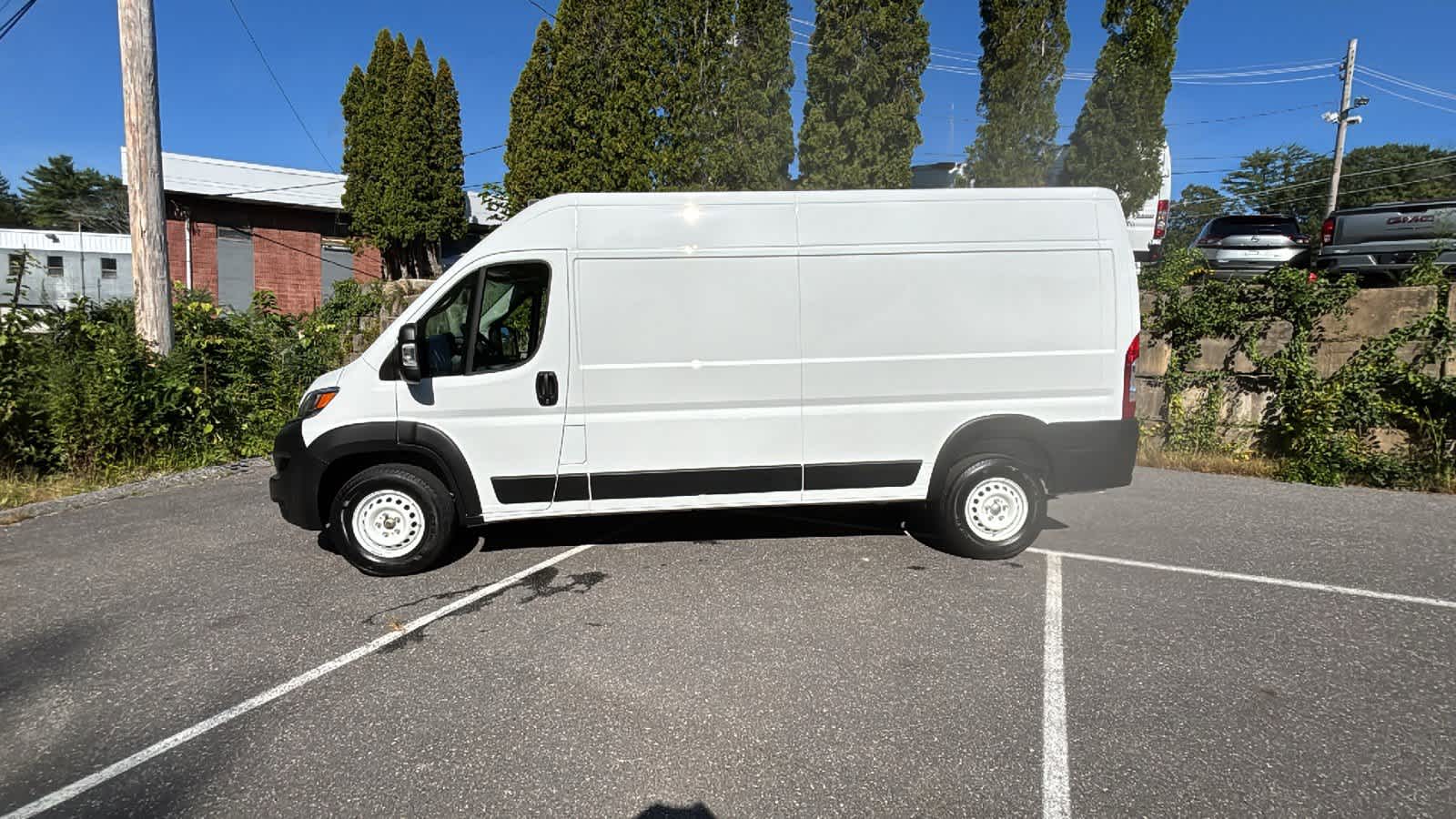2025 Ram ProMaster 2500 photo 2