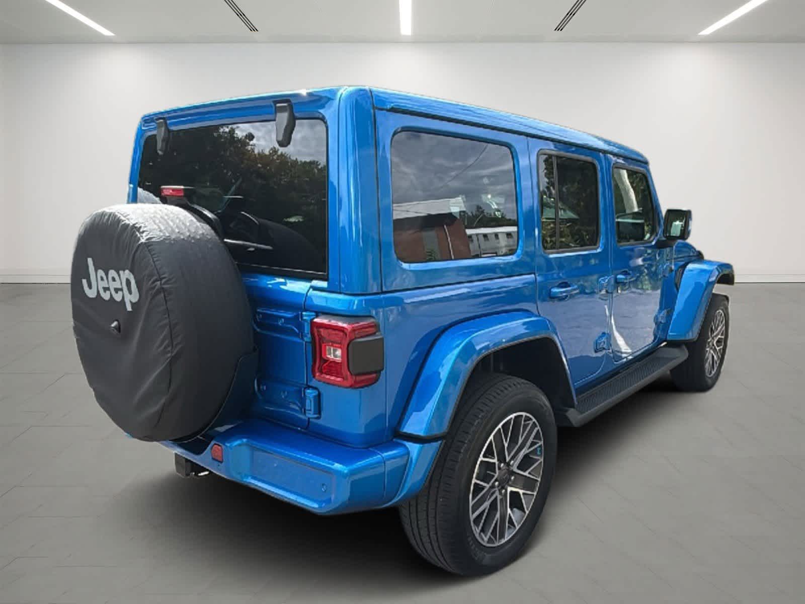 2022 Jeep Wrangler 4xe Unlimited Sahara High Altitude photo 2
