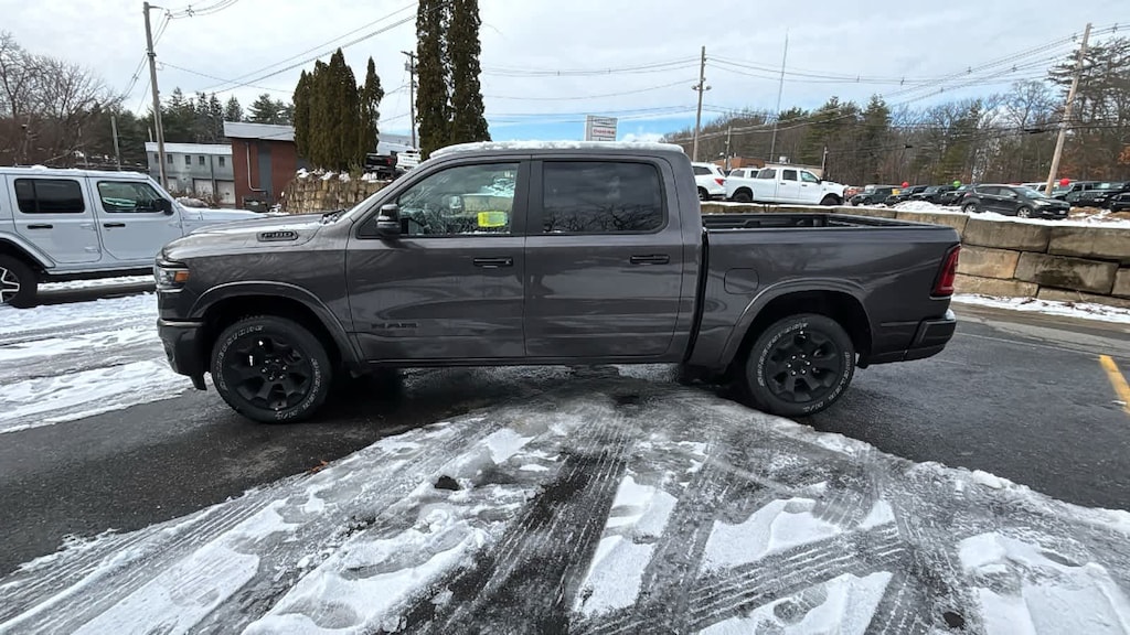 New 2026 Ram 1500 BIG HORN CREW CAB 4X4 5'7 BOX Pickup