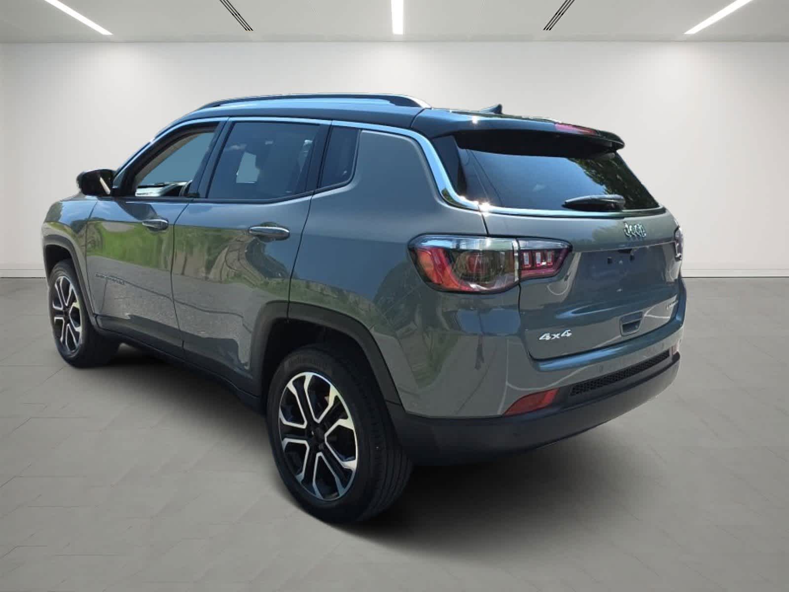 2022 Jeep Compass Limited photo 3