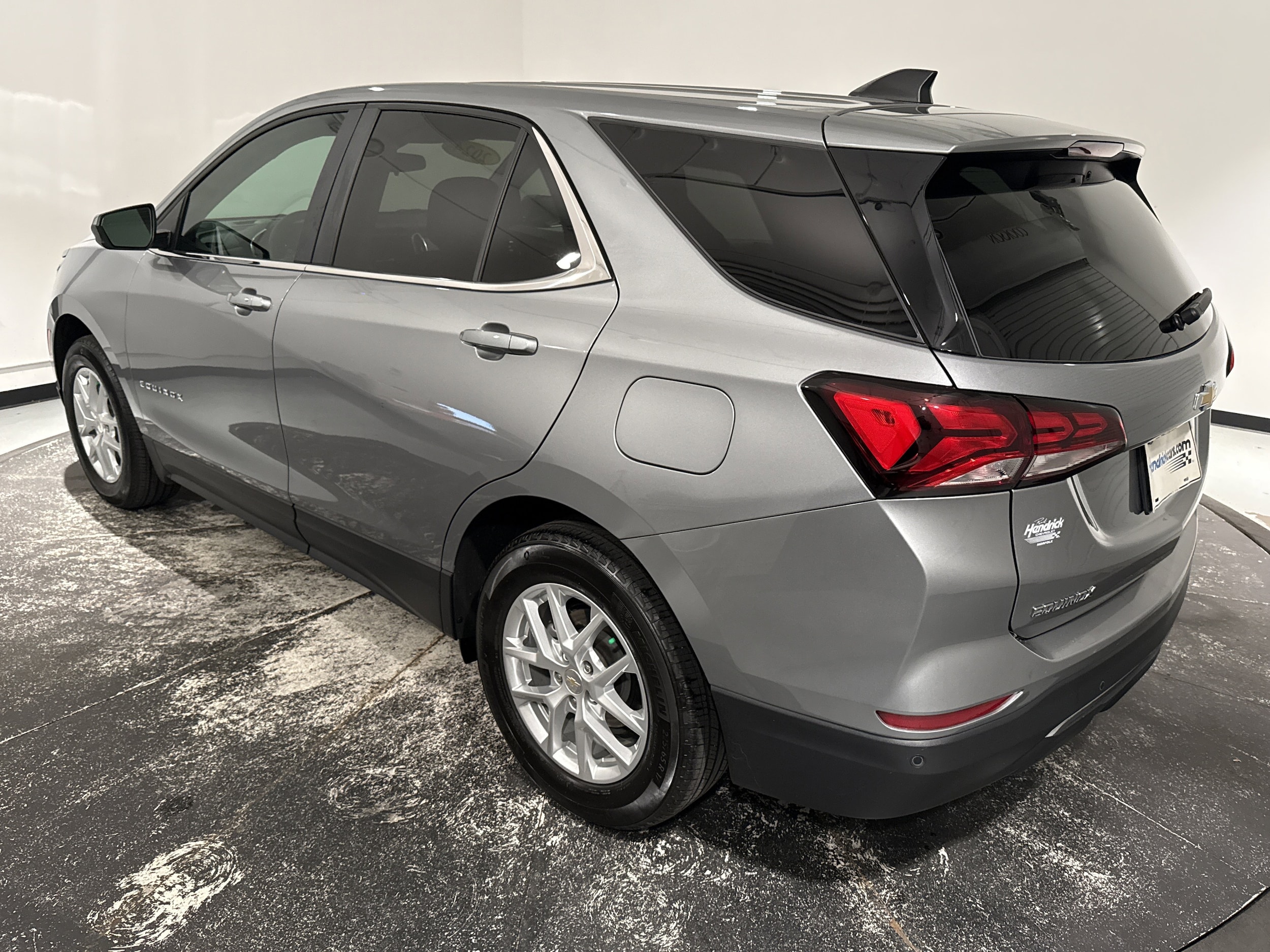 2024 Chevrolet Equinox LT photo 3