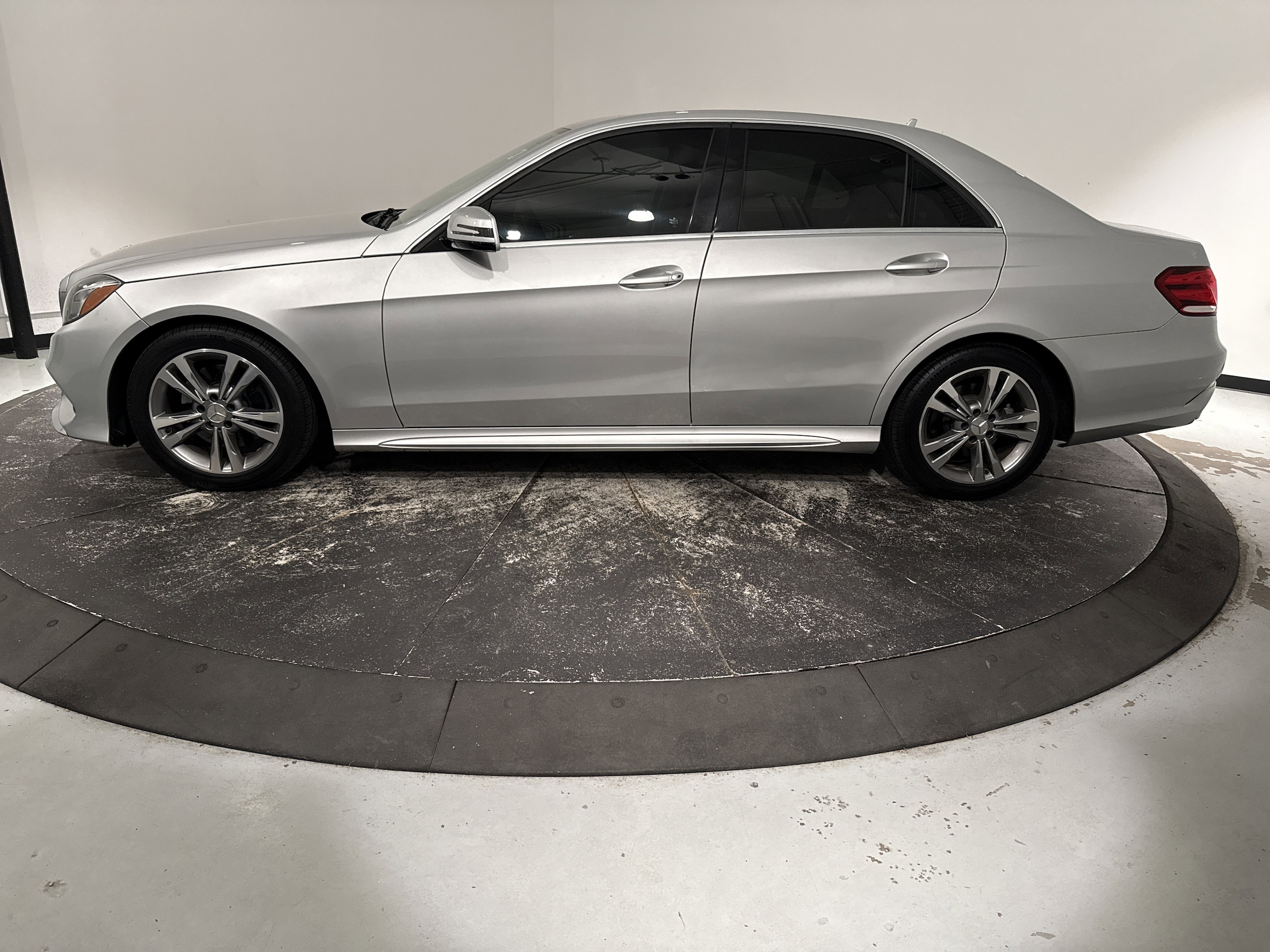 2014 Mercedes-Benz E-Class E 350 Sport photo 6