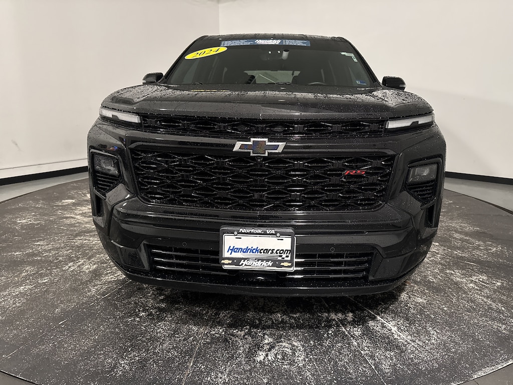 Used 2024 Chevrolet Traverse FWD RS SUV