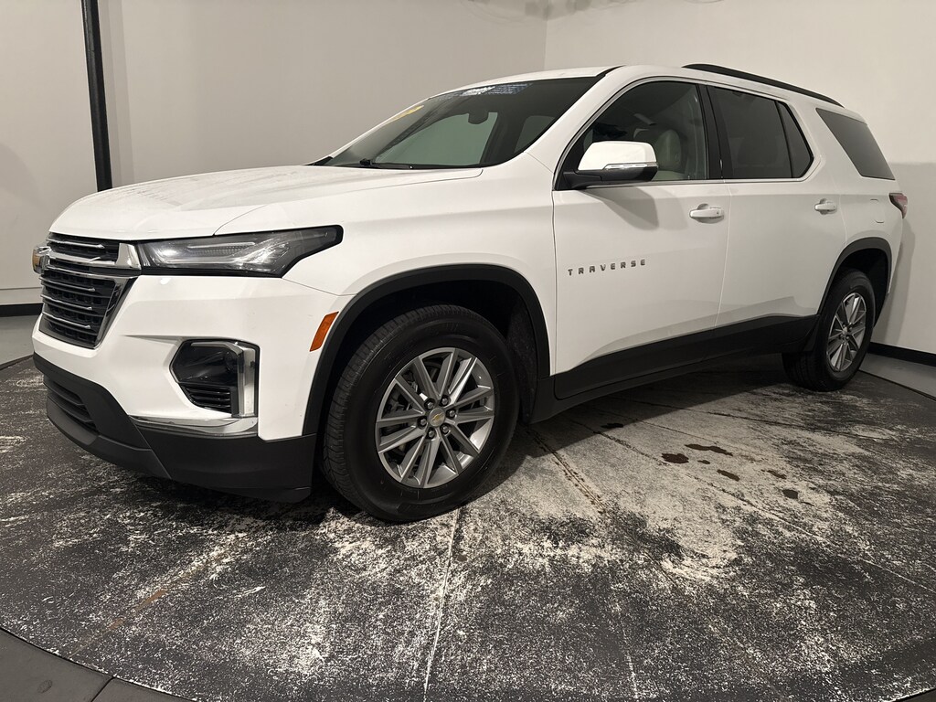 Used 2022 Chevrolet Traverse LT Leather SUV