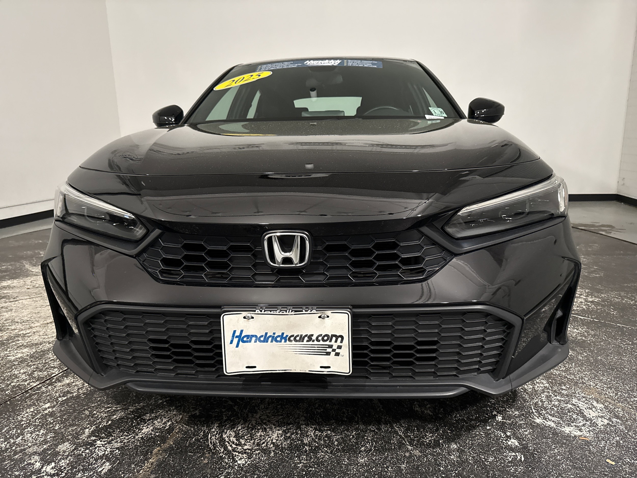 2025 Honda Civic Sport photo 2